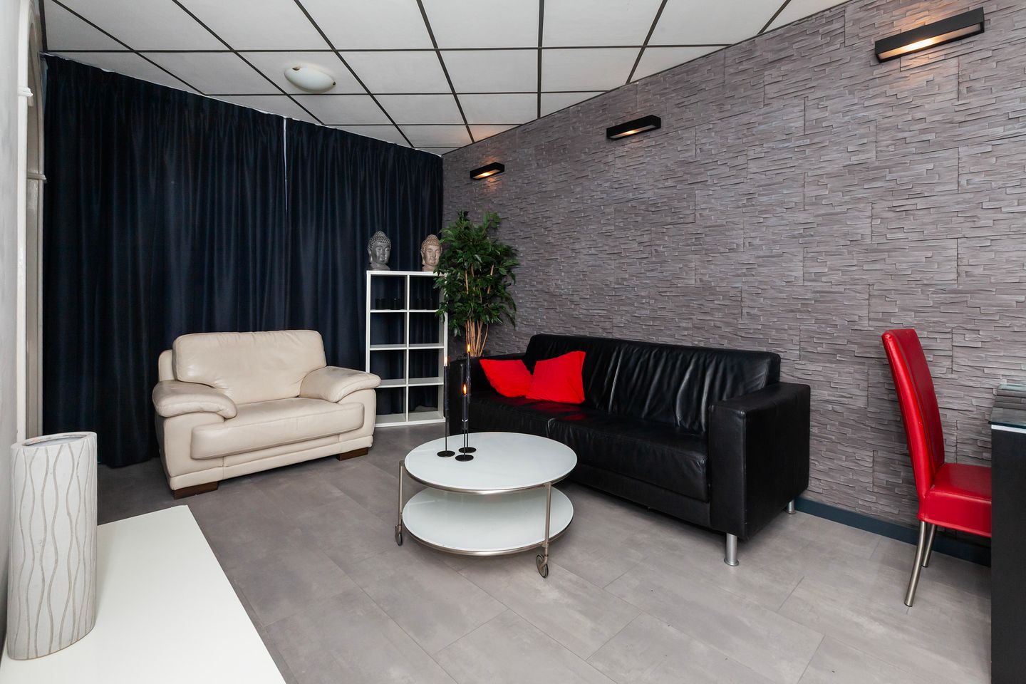 Photo 10 of Walchersestraat 14-A