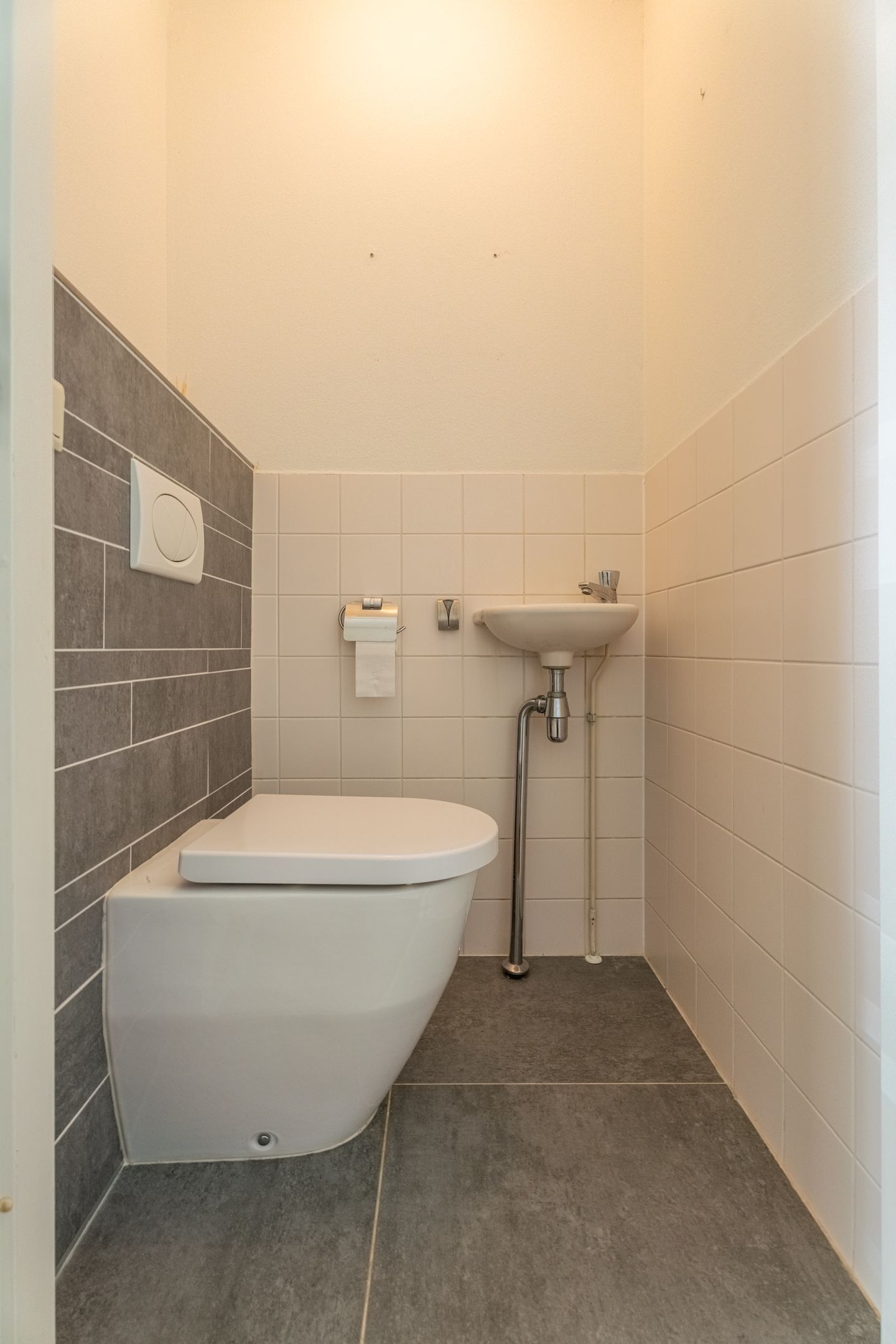 Photo 10 of Abraham van Lindenstraat 28