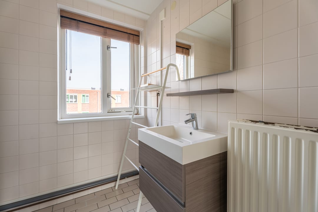 Photo 17 of Abraham van Lindenstraat 28