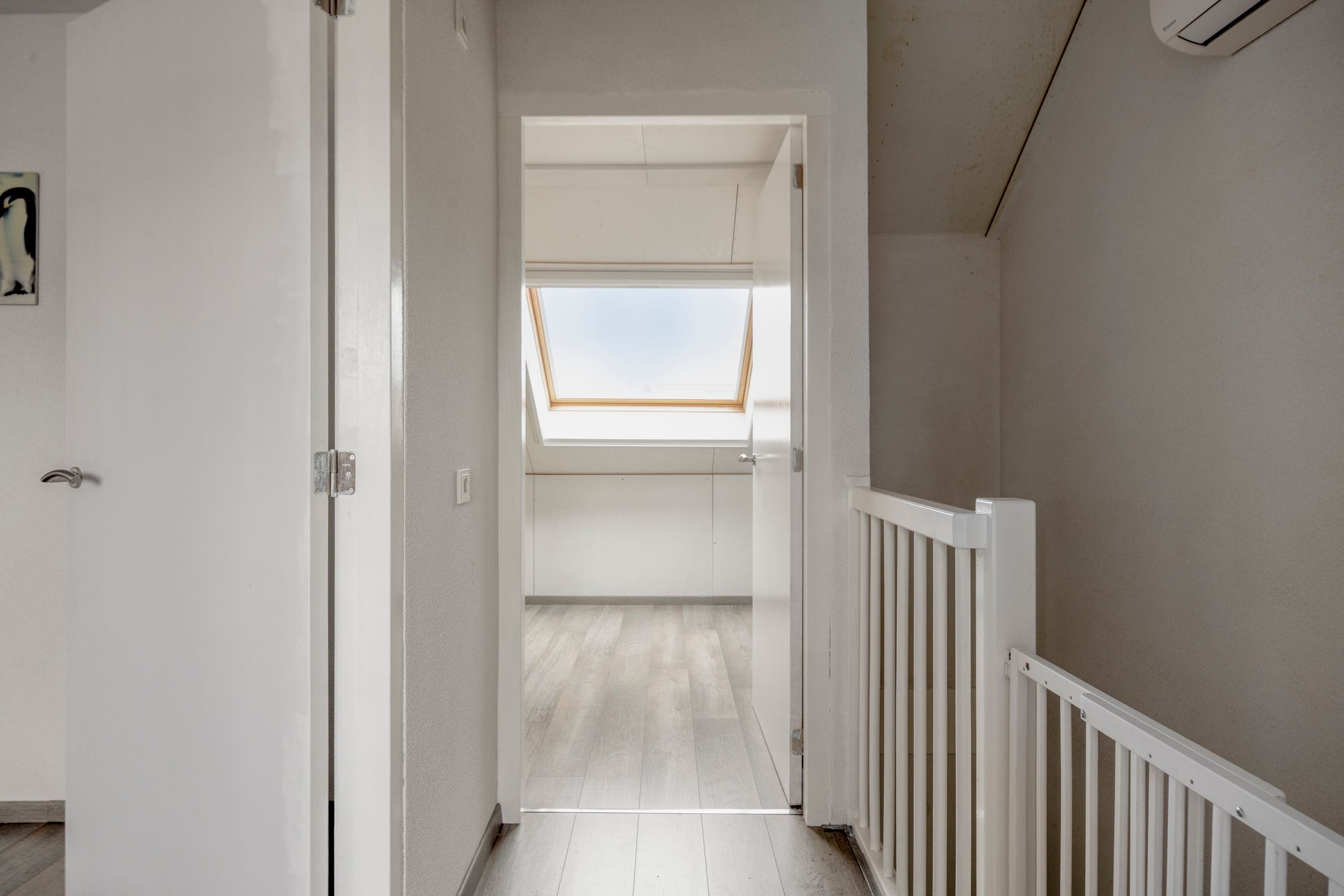 Foto 27 van Libel 26