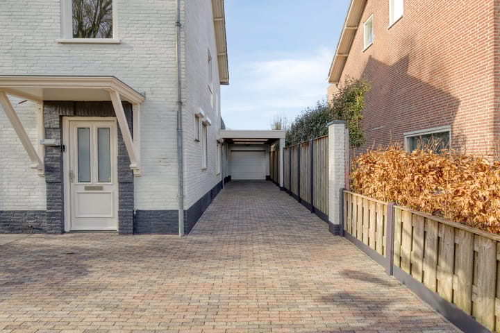 Photo 4 of Mr. van Sonstraat 12