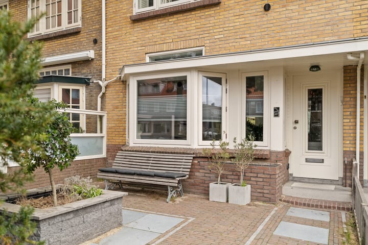 Photo 3 of Quarles van Uffordstraat 40