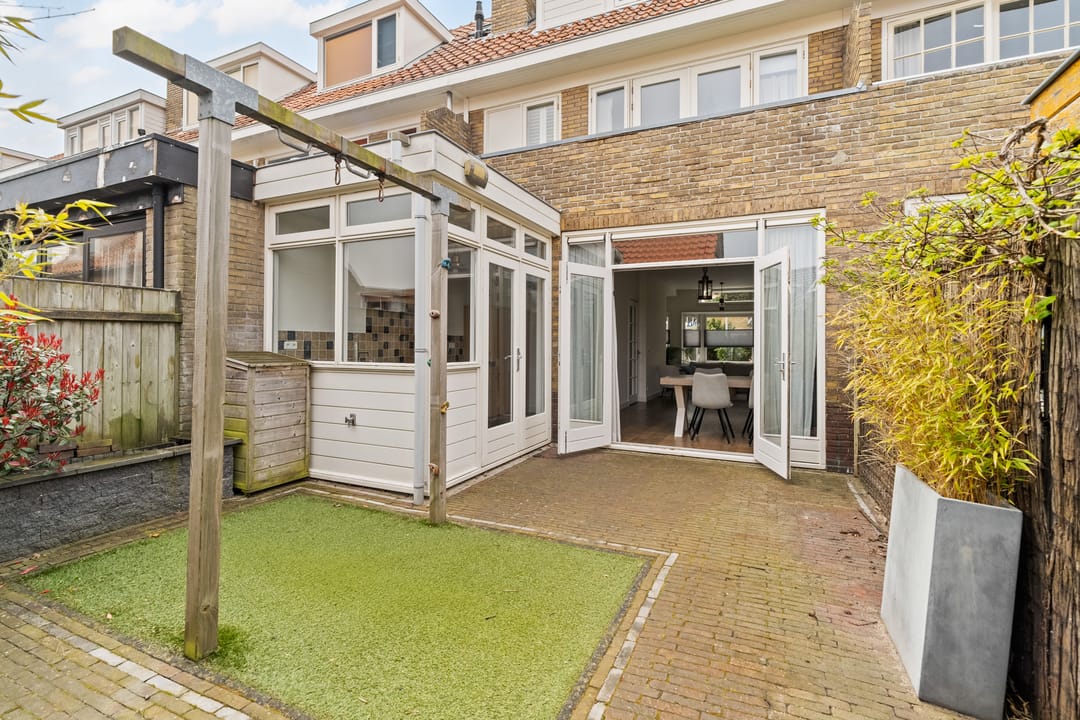 Foto 13 van Quarles van Uffordstraat 40