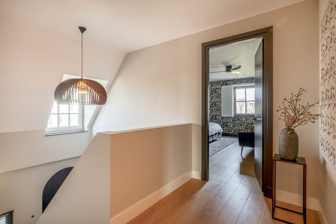 Luxury Villa-Style Farmhouse with Guest Accommodation and Swimming Pond in Helmond — 35