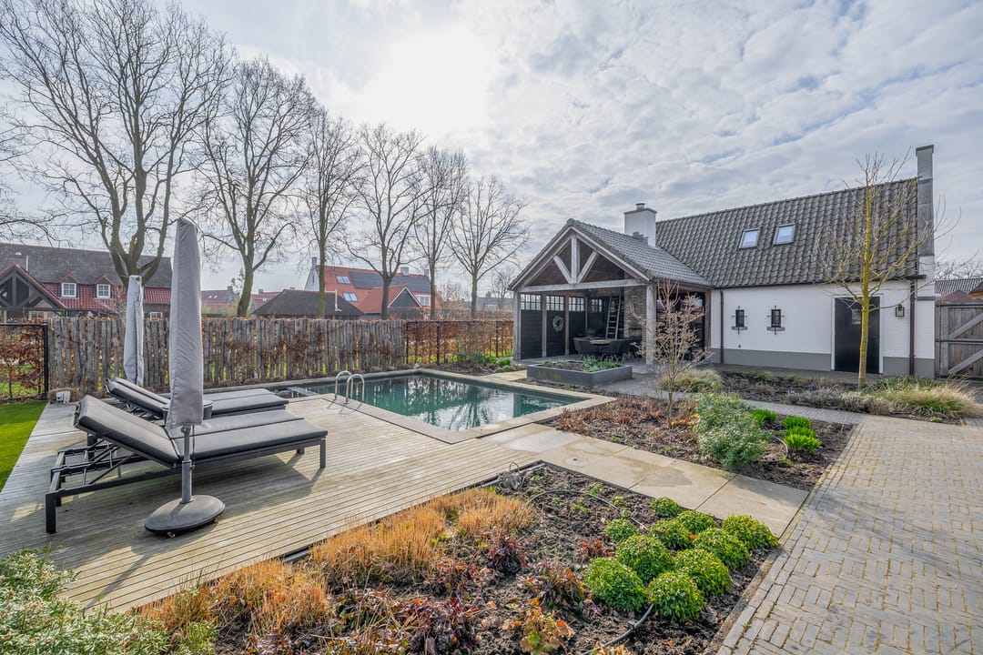 Luxury Villa-Style Farmhouse with Guest Accommodation and Swimming Pond in Helmond — 63