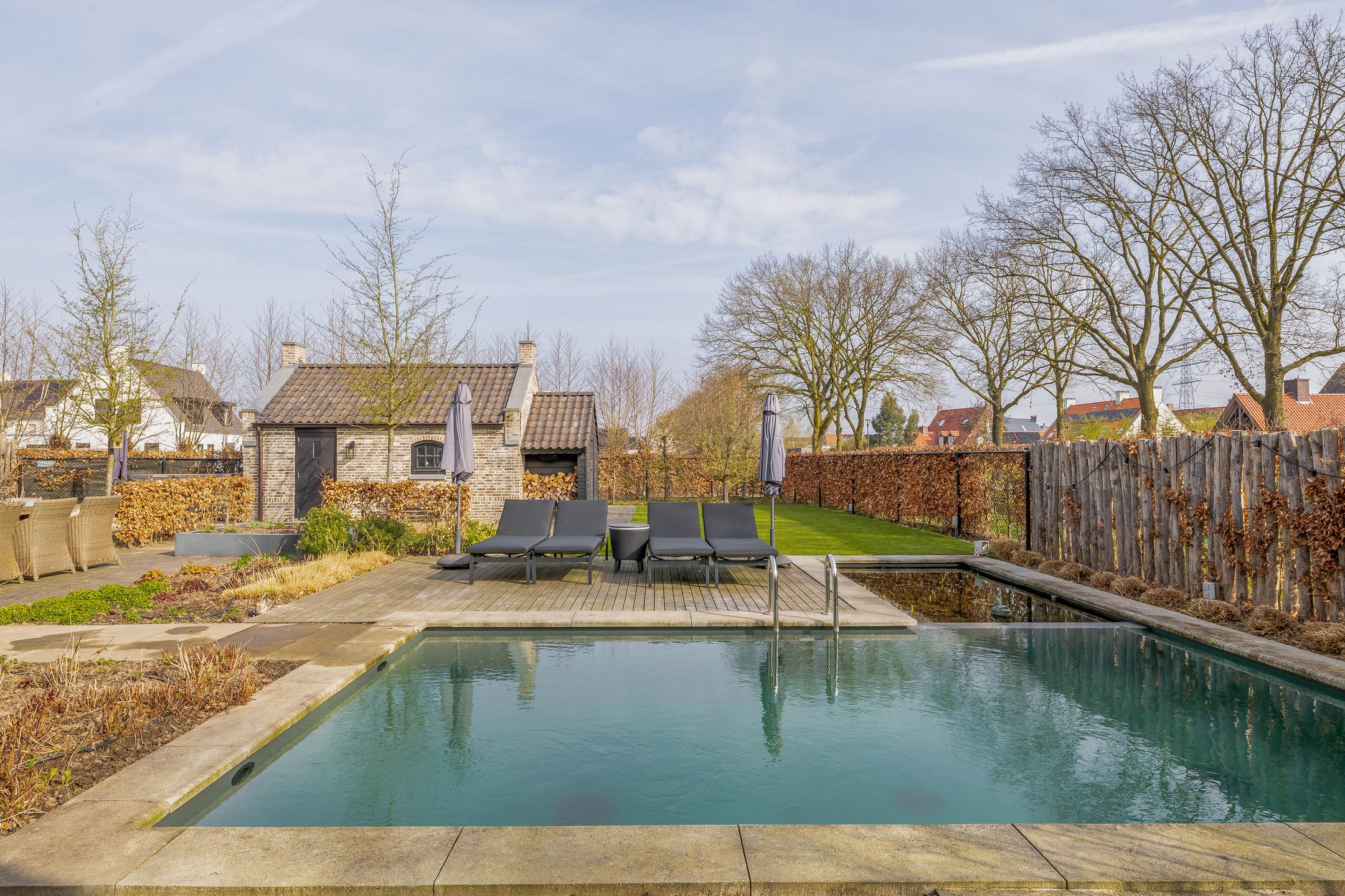 Luxury Villa-Style Farmhouse with Guest Accommodation and Swimming Pond in Helmond — 68