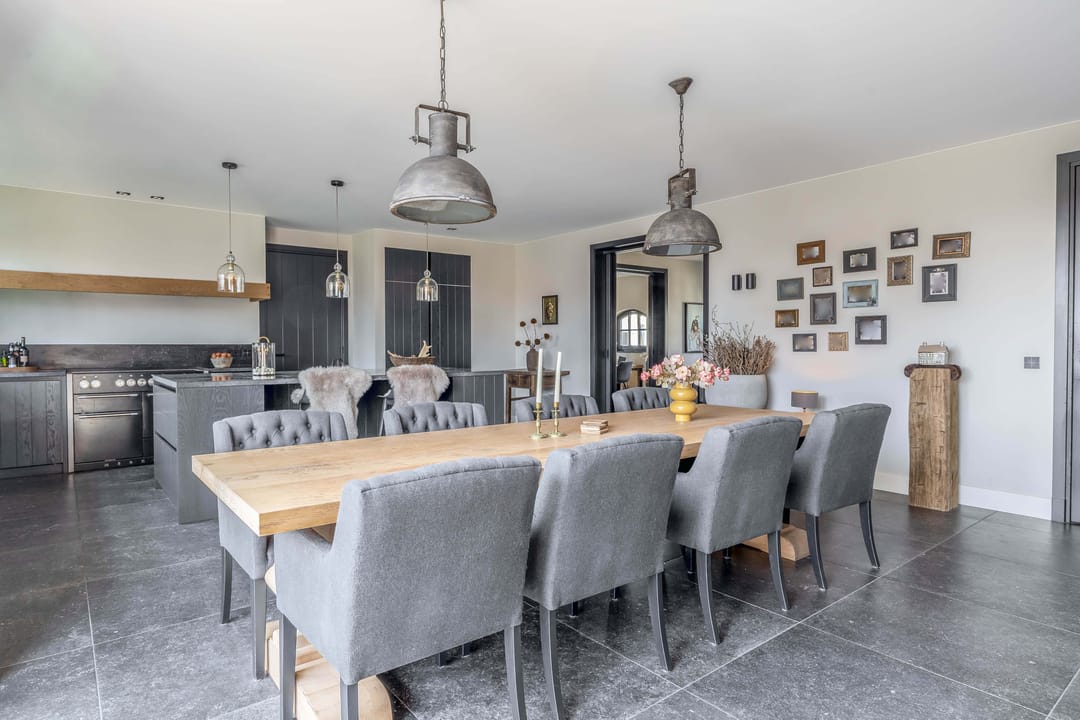Luxury Villa-Style Farmhouse with Guest Accommodation and Swimming Pond in Helmond — 20
