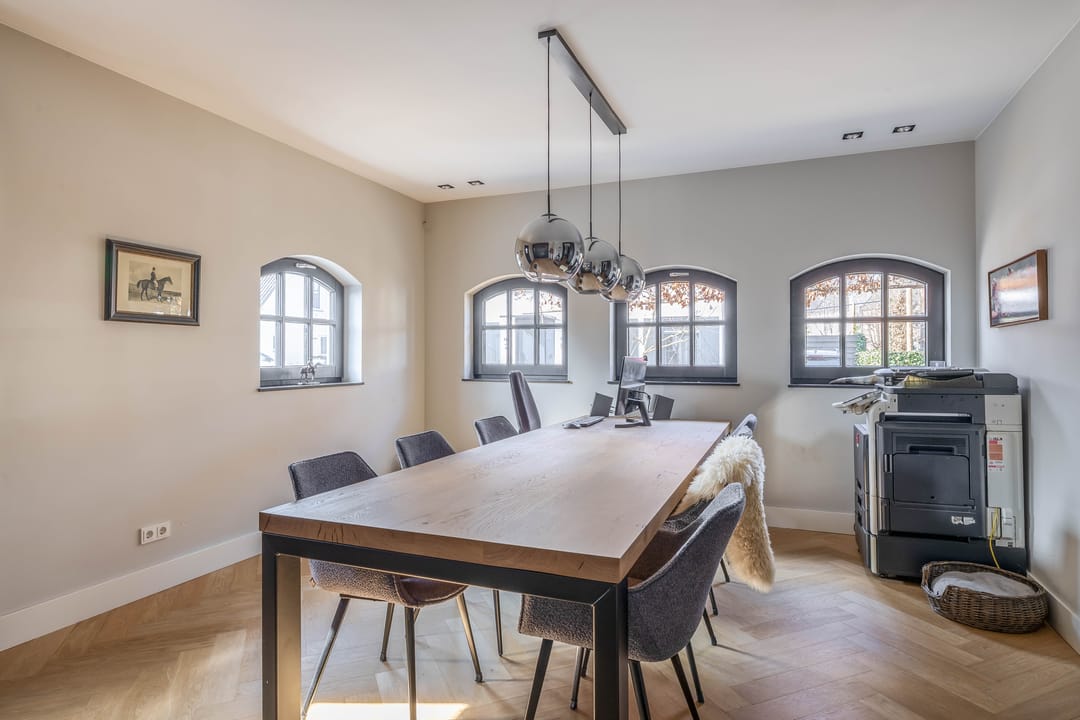 Luxury Villa-Style Farmhouse with Guest Accommodation and Swimming Pond in Helmond — 29