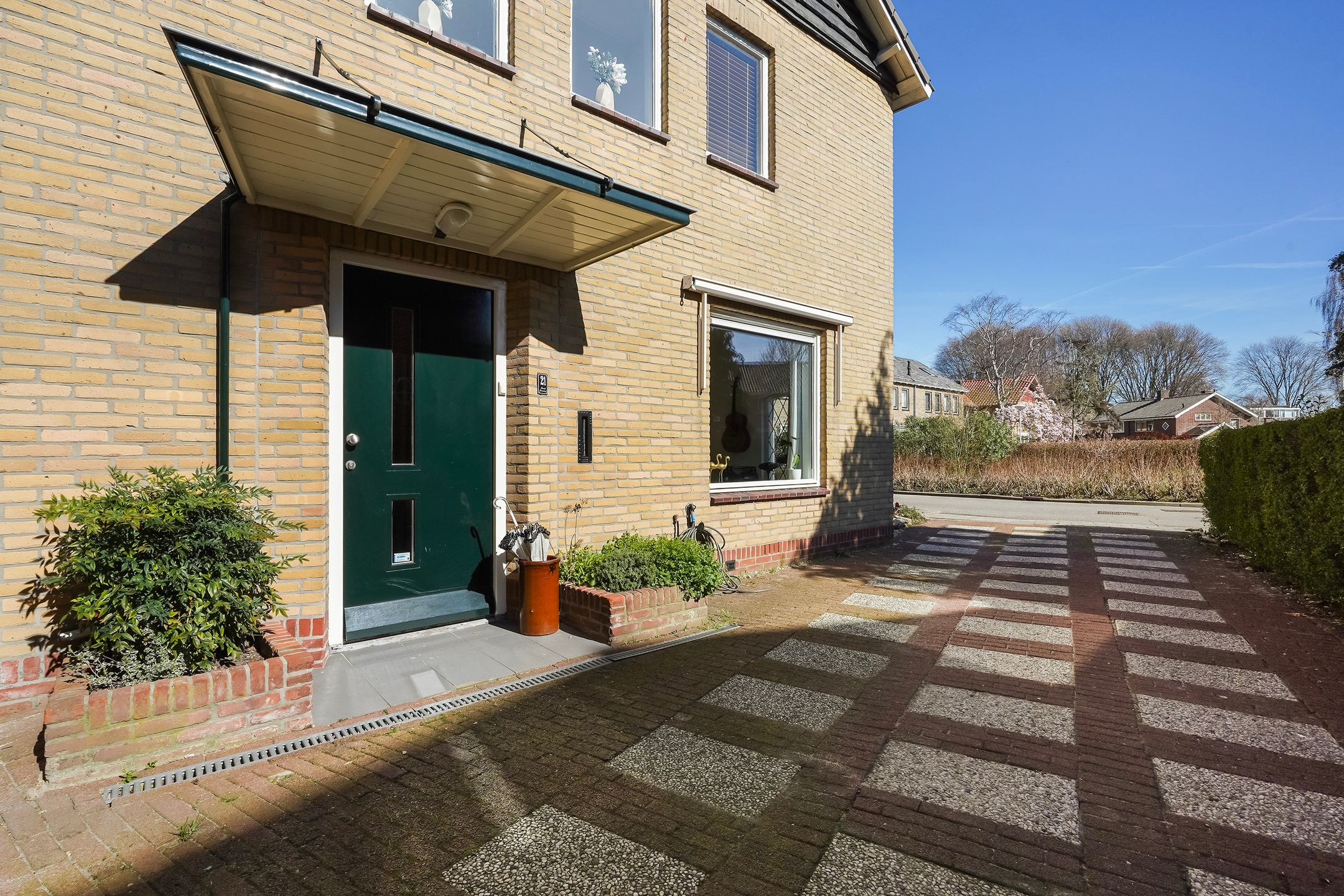 Completely Renovated Semi-Detached Home with Spacious Garden in Zoetermeer — 58