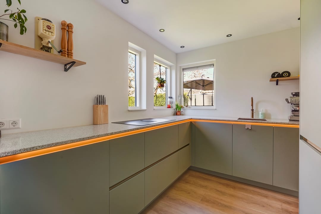 Completely Renovated Semi-Detached Home with Spacious Garden in Zoetermeer — 12