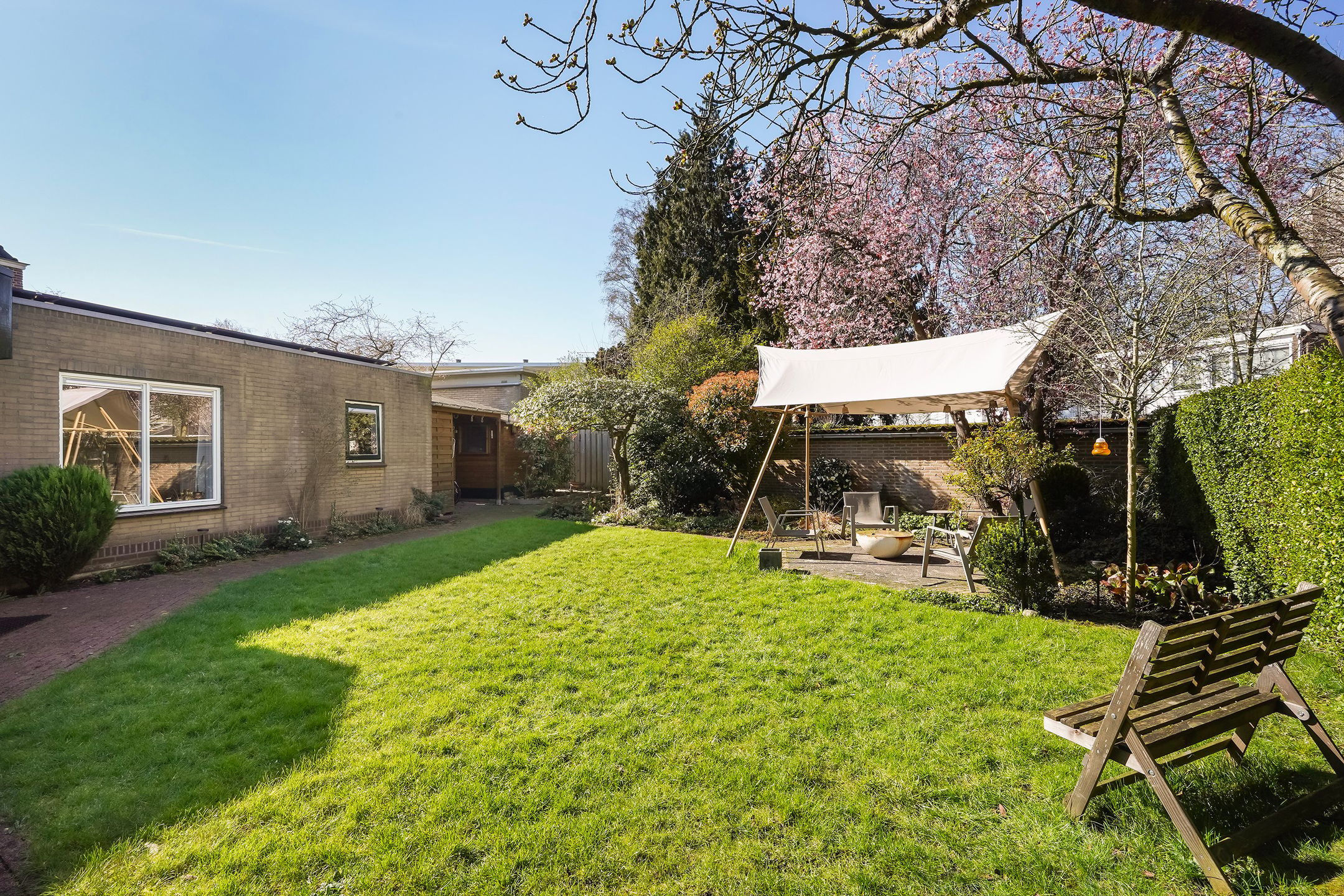 Completely Renovated Semi-Detached Home with Spacious Garden in Zoetermeer — 31