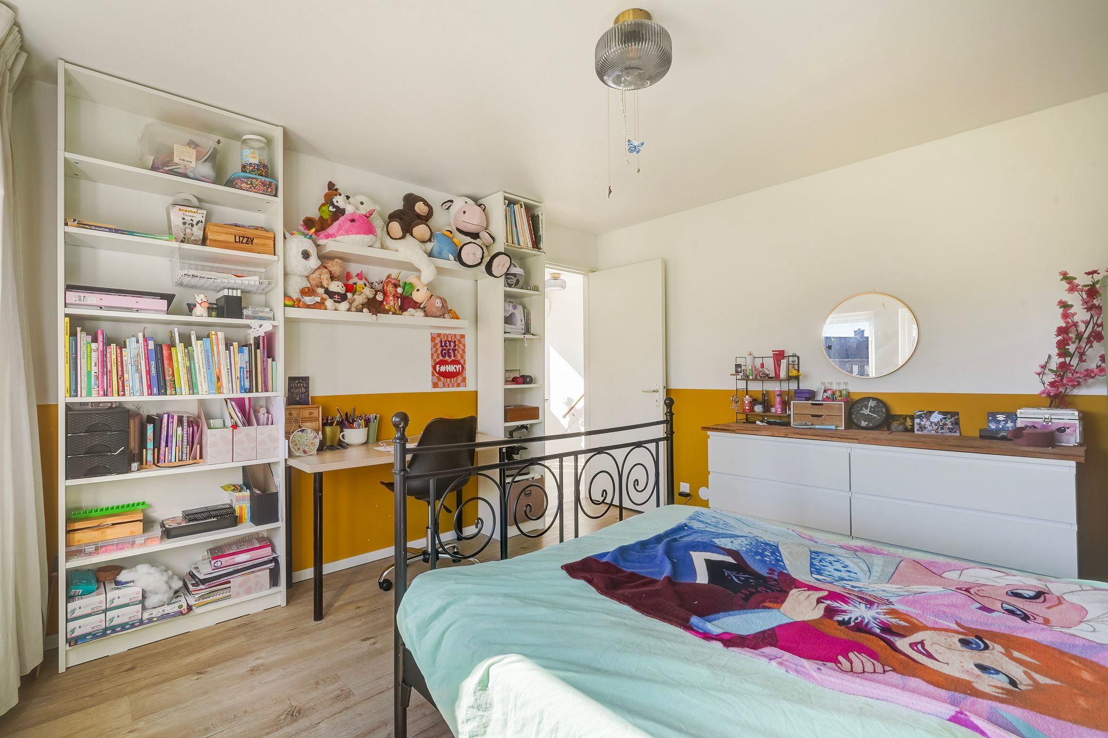 Completely Renovated Semi-Detached Home with Spacious Garden in Zoetermeer — 43