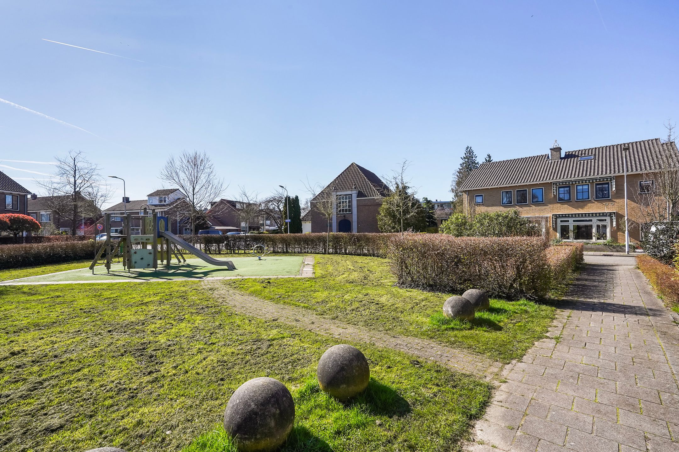 Completely Renovated Semi-Detached Home with Spacious Garden in Zoetermeer — 61