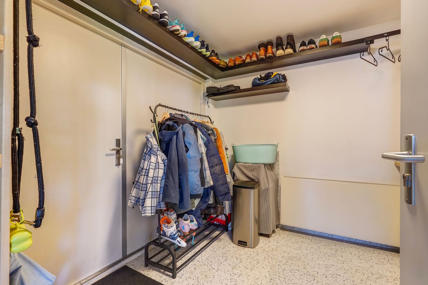 Completely Renovated Semi-Detached Home with Spacious Garden in Zoetermeer — 33