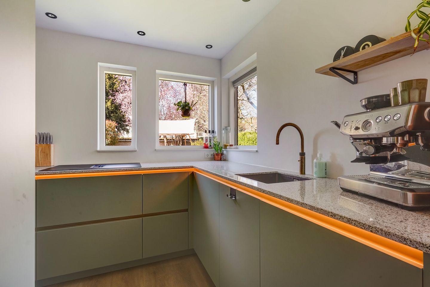 Completely Renovated Semi-Detached Home with Spacious Garden in Zoetermeer — 13