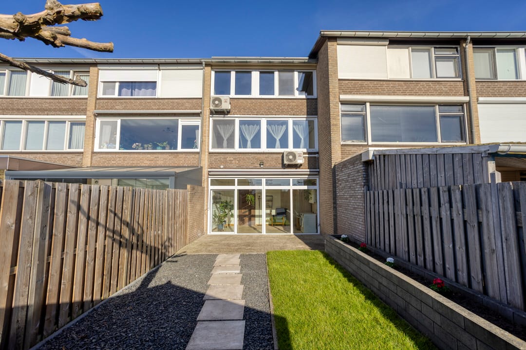 Foto 32 van Leliestraat 64