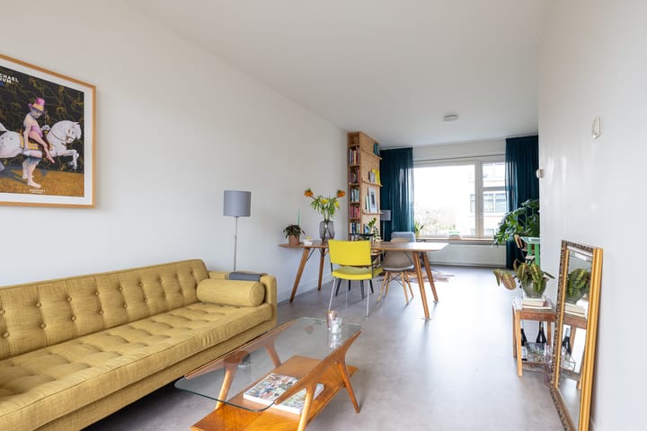 Photo 2 of Troelstrastraat 10-C