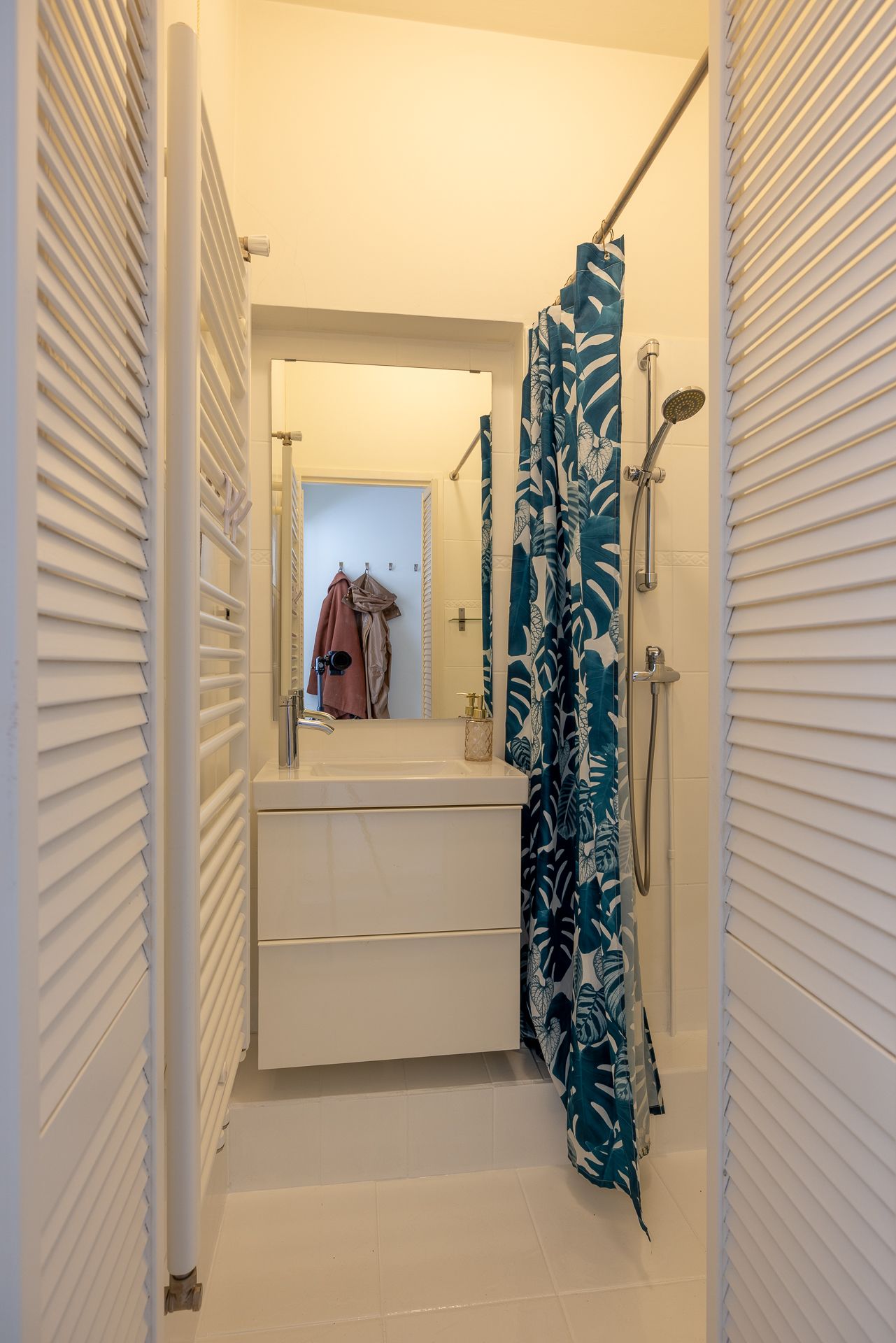 Photo 21 of Troelstrastraat 10-C