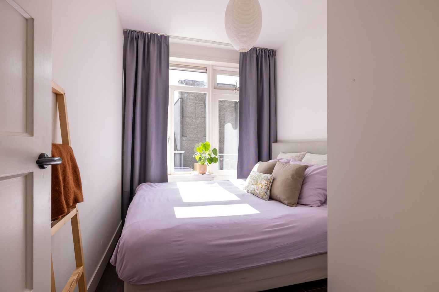 Photo 19 of Troelstrastraat 10-C