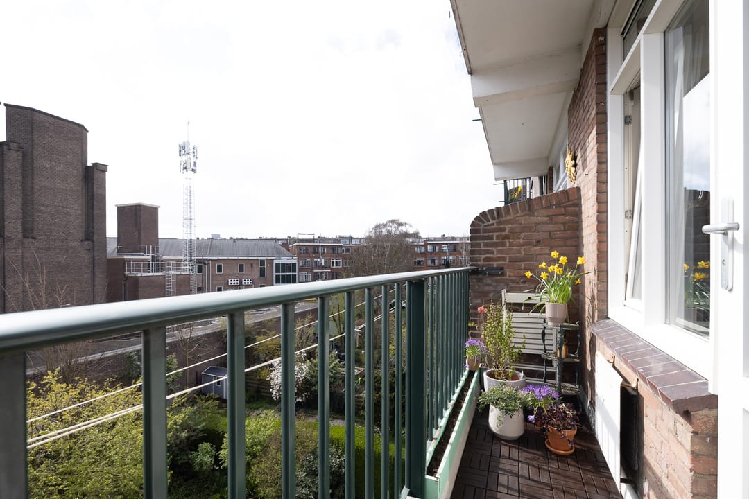 Photo 23 of Troelstrastraat 10-C