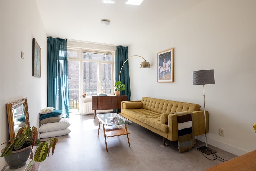 Photo 13 of Troelstrastraat 10-C