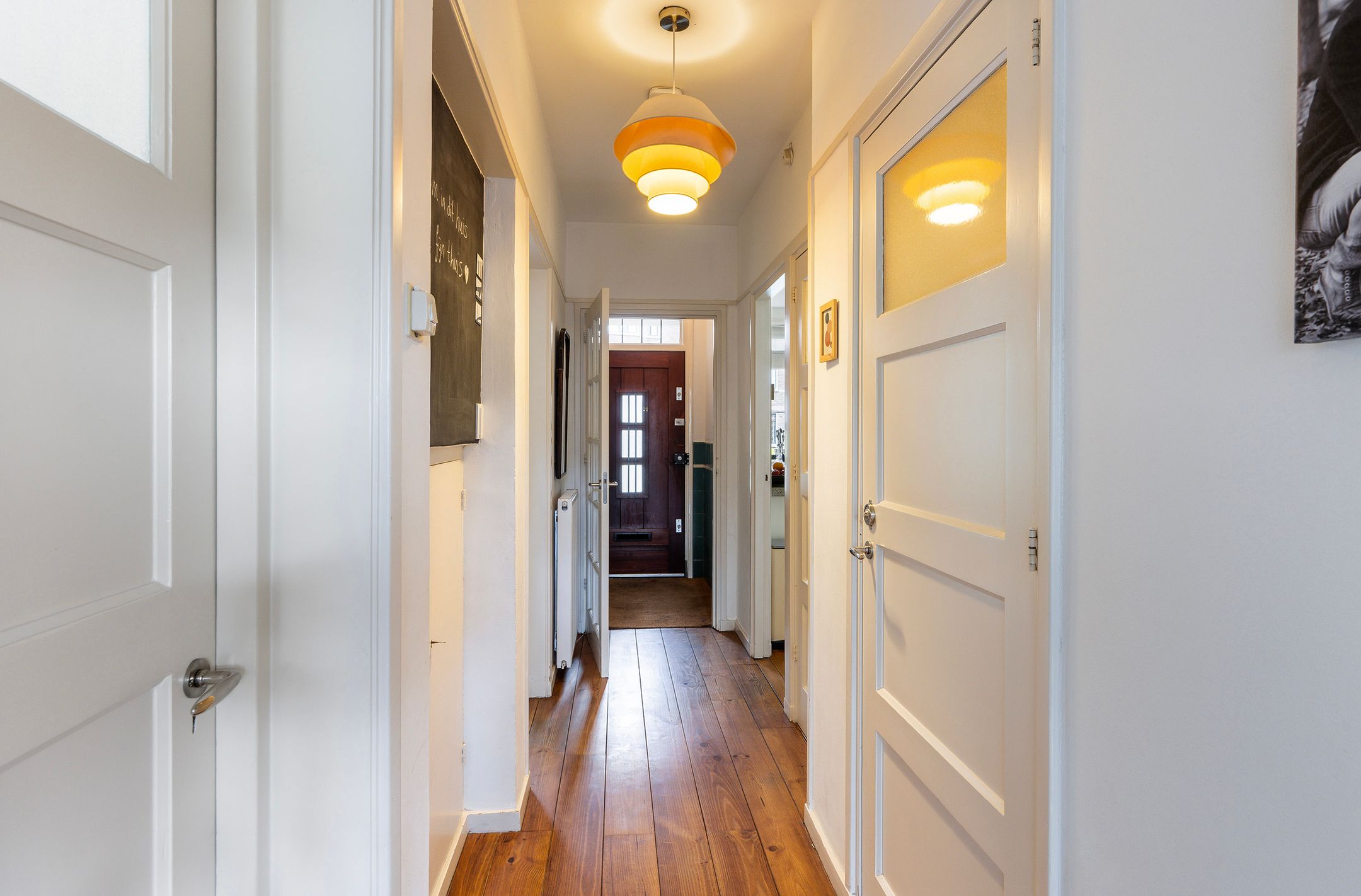 Spacious 1930s Ground Floor Apartment with Deep Garden in Rotterdam Oude Westen — 30