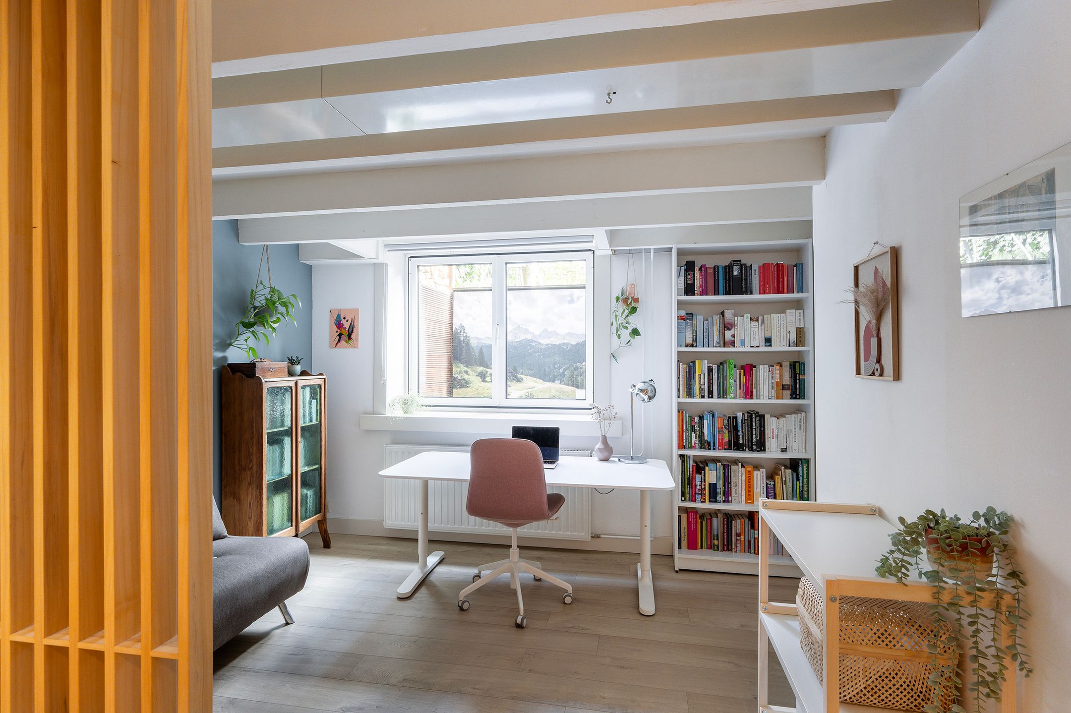 Spacious 1930s Ground Floor Apartment with Deep Garden in Rotterdam Oude Westen — 36