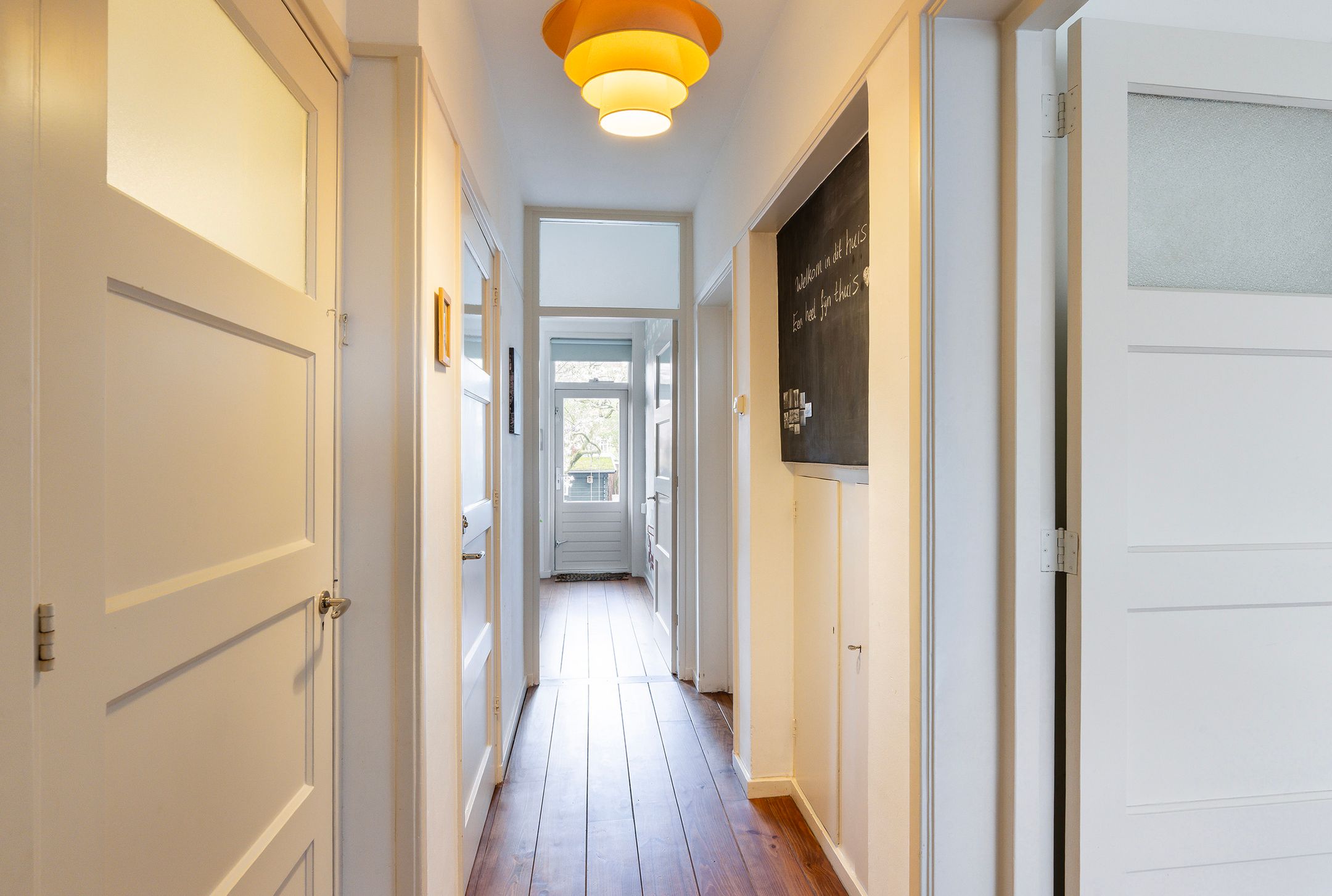Spacious 1930s Ground Floor Apartment with Deep Garden in Rotterdam Oude Westen — 21