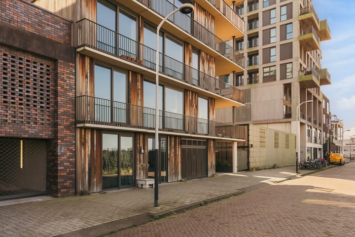 Photo 2 of Boterbloemstraat 9