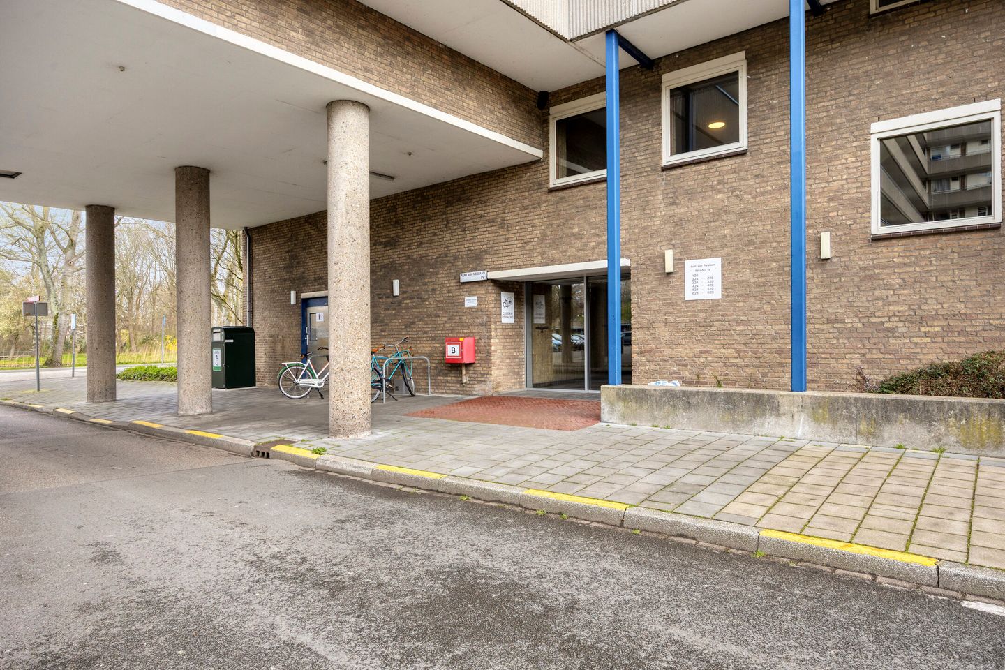 Foto 5 van Aert van Neslaan 326