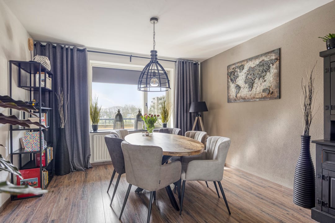 Foto 22 van Aert van Neslaan 326