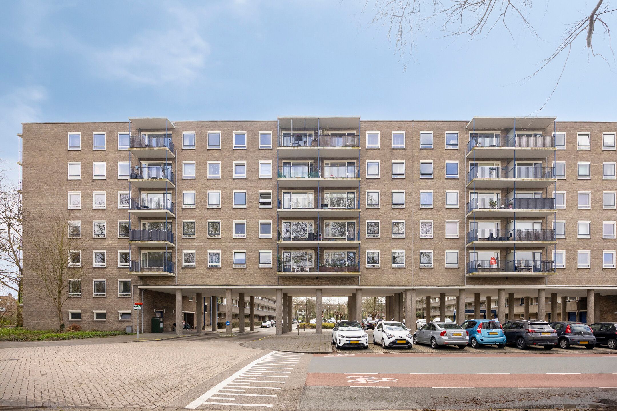 Foto 3 van Aert van Neslaan 326