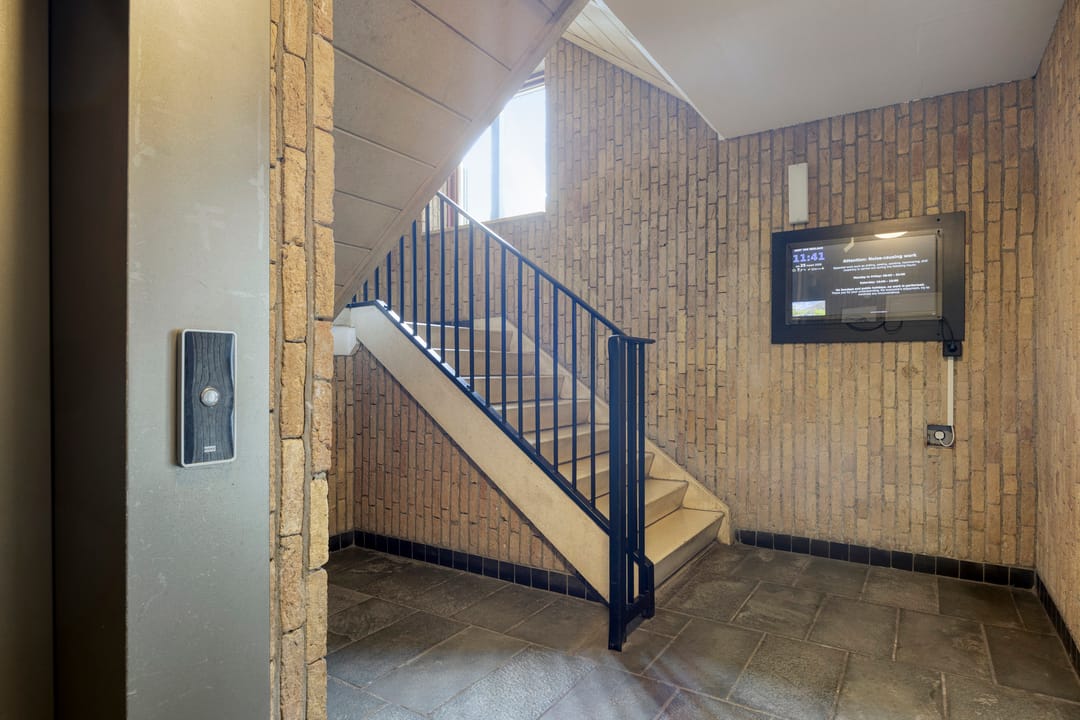 Foto 8 van Aert van Neslaan 326