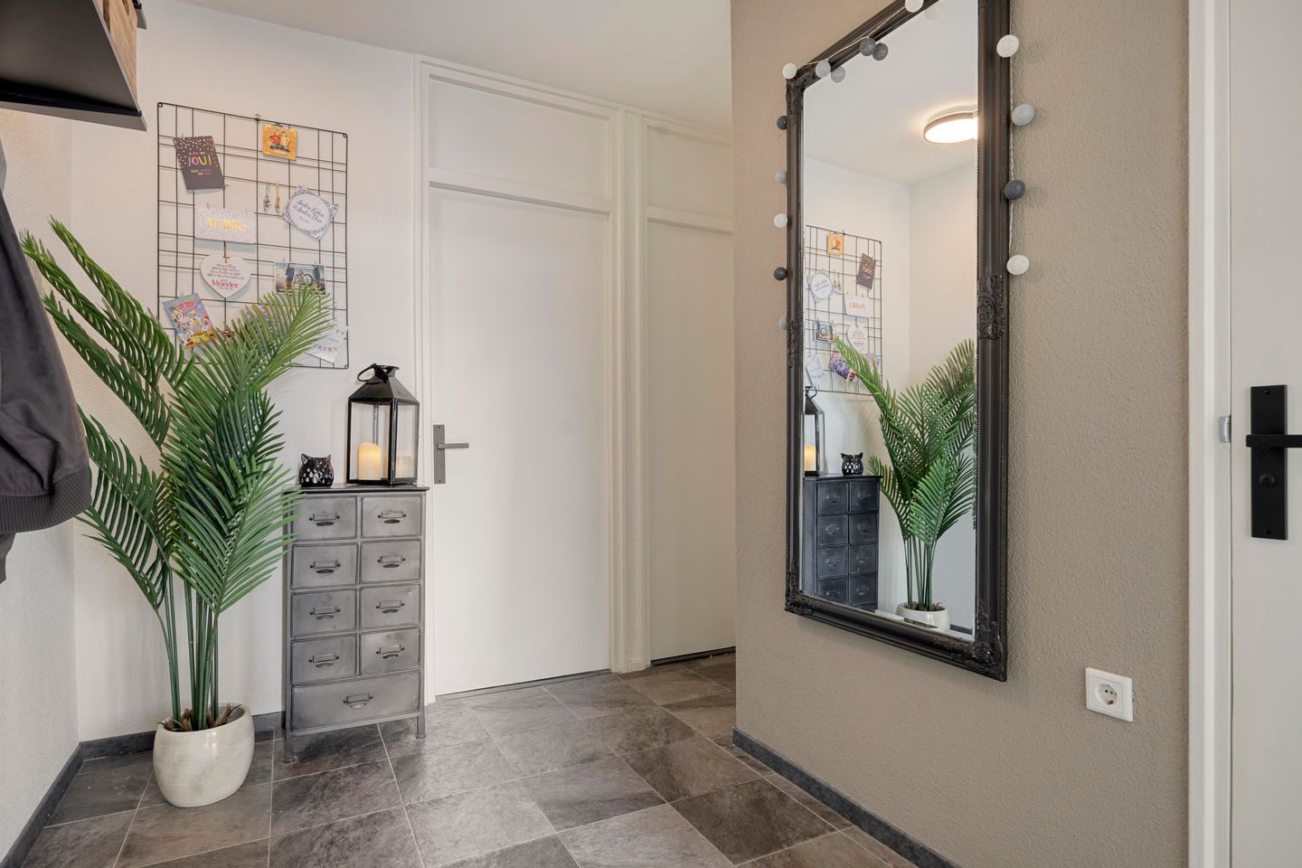 Foto 14 van Aert van Neslaan 326