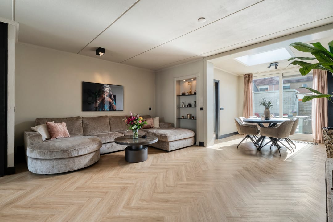 Foto 11 van Boterbloem 126