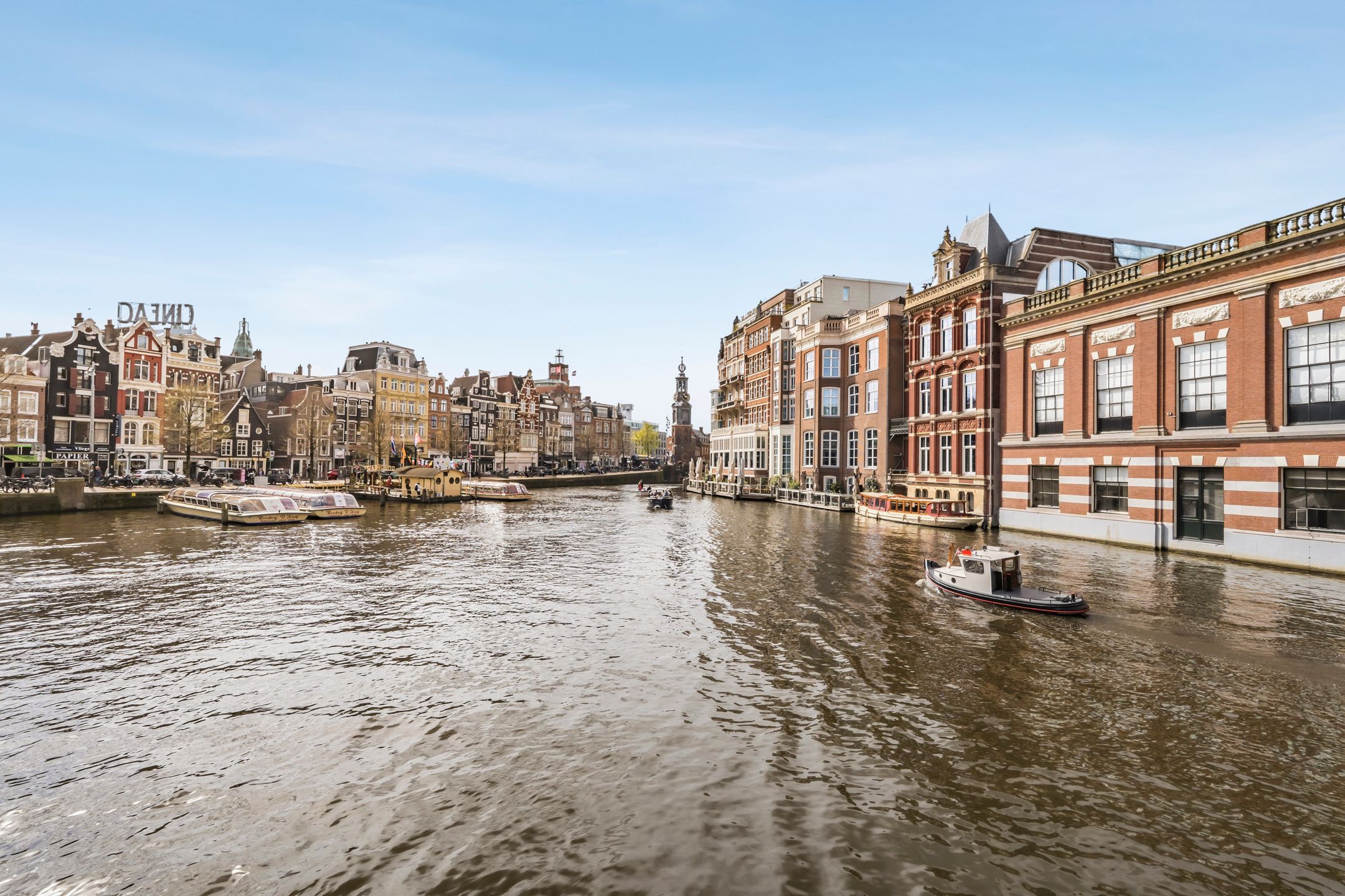 Charming 18th-century canal district apartment with no upstairs neighbors — 27