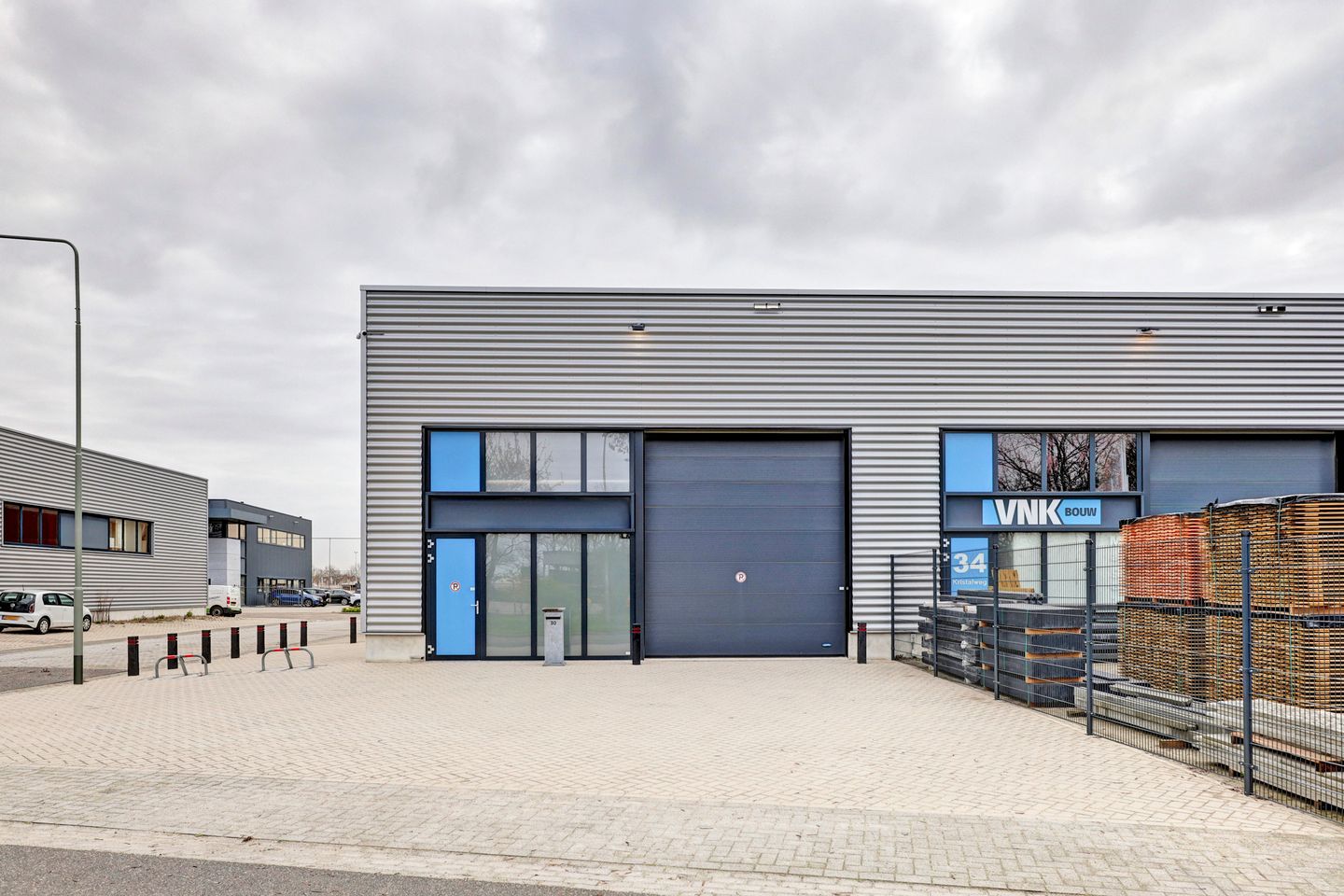 View photo 2 of Kristalweg 30