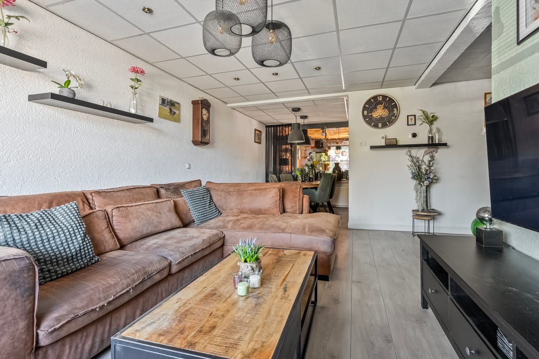 Foto 8 van Rijnstraat 1