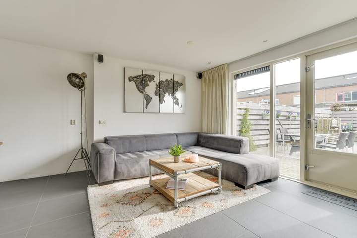 Photo 3 of Aagje Dekentuin 10