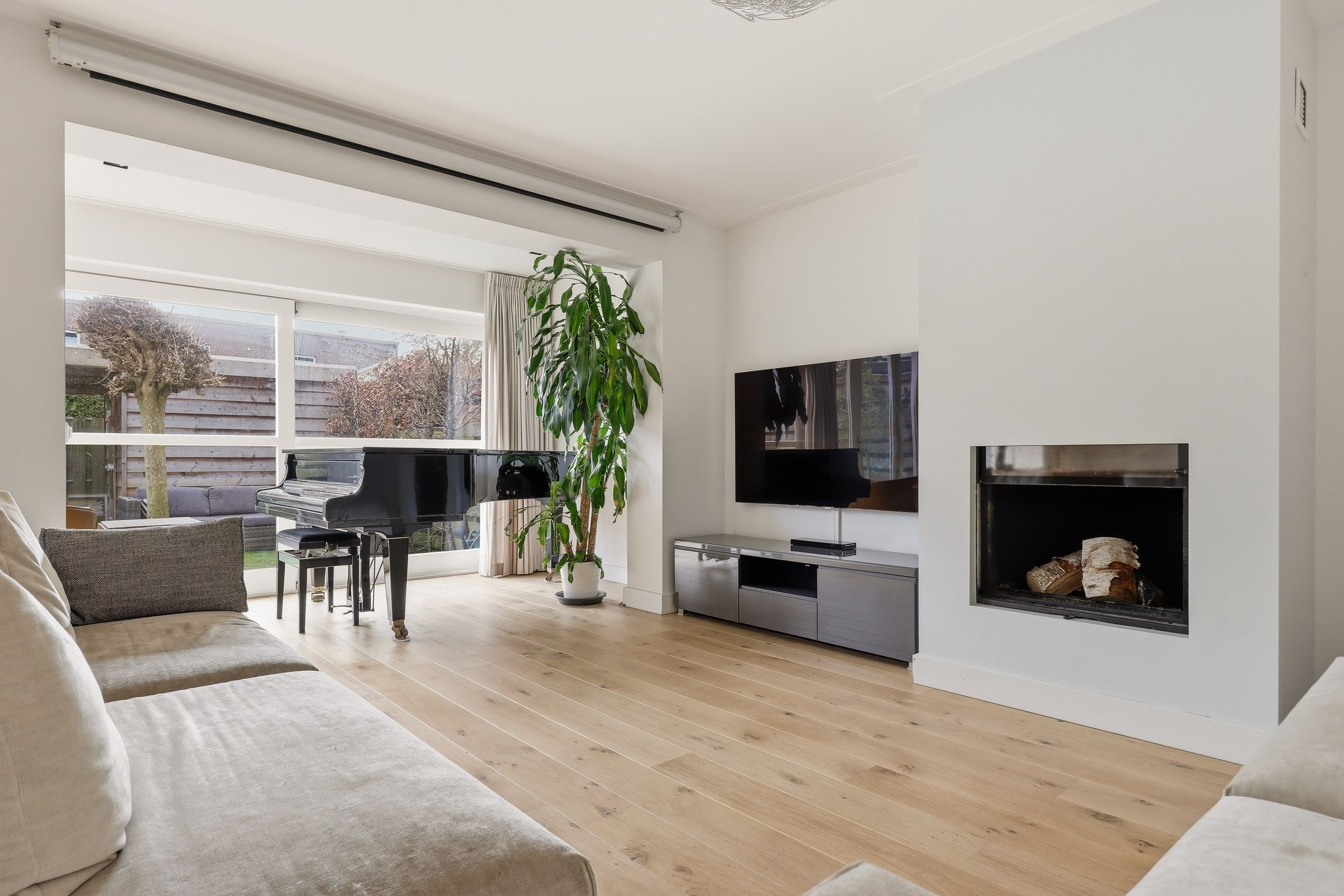 Foto 18 van Akkerhommel 5