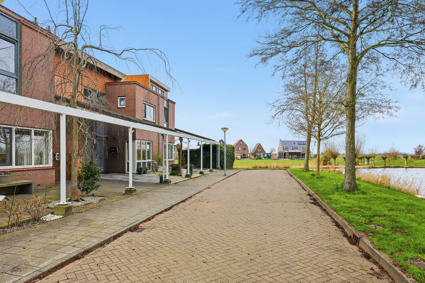 Foto 10 van Akkerhommel 5