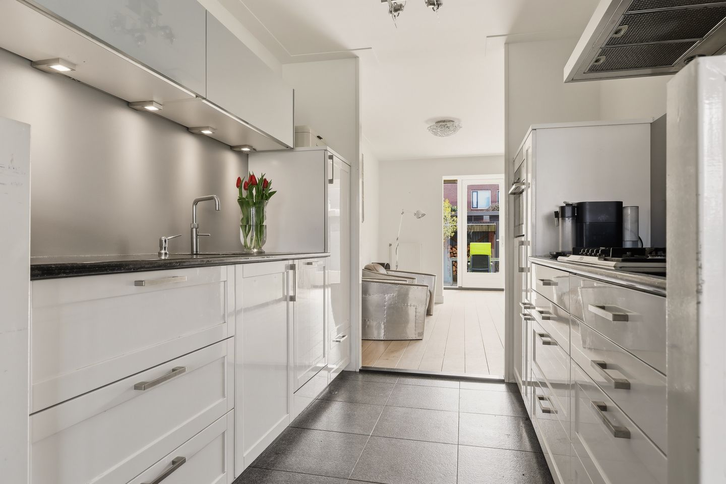 Foto 25 van Akkerhommel 5