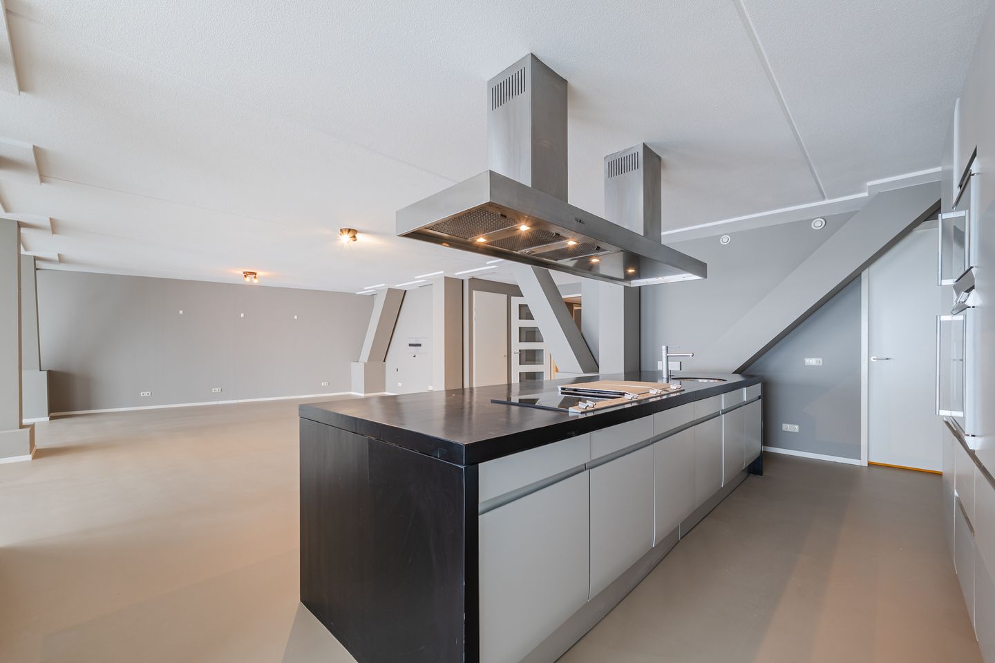 Photo 19 of Regattaweg 454