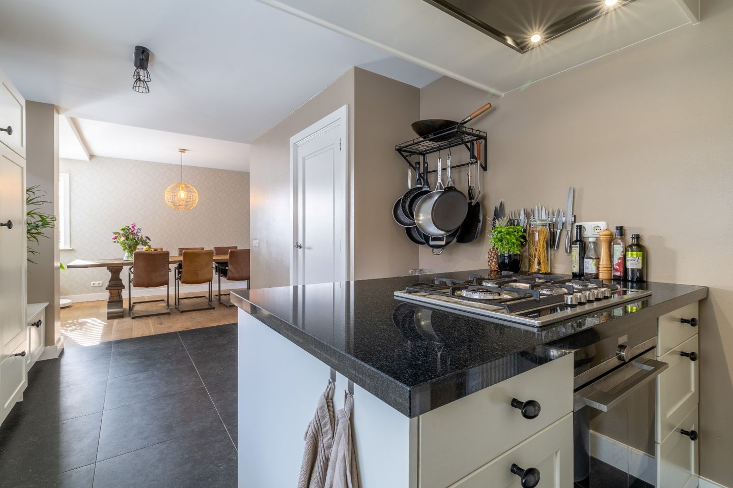 Foto 20 van Platanenplein 10