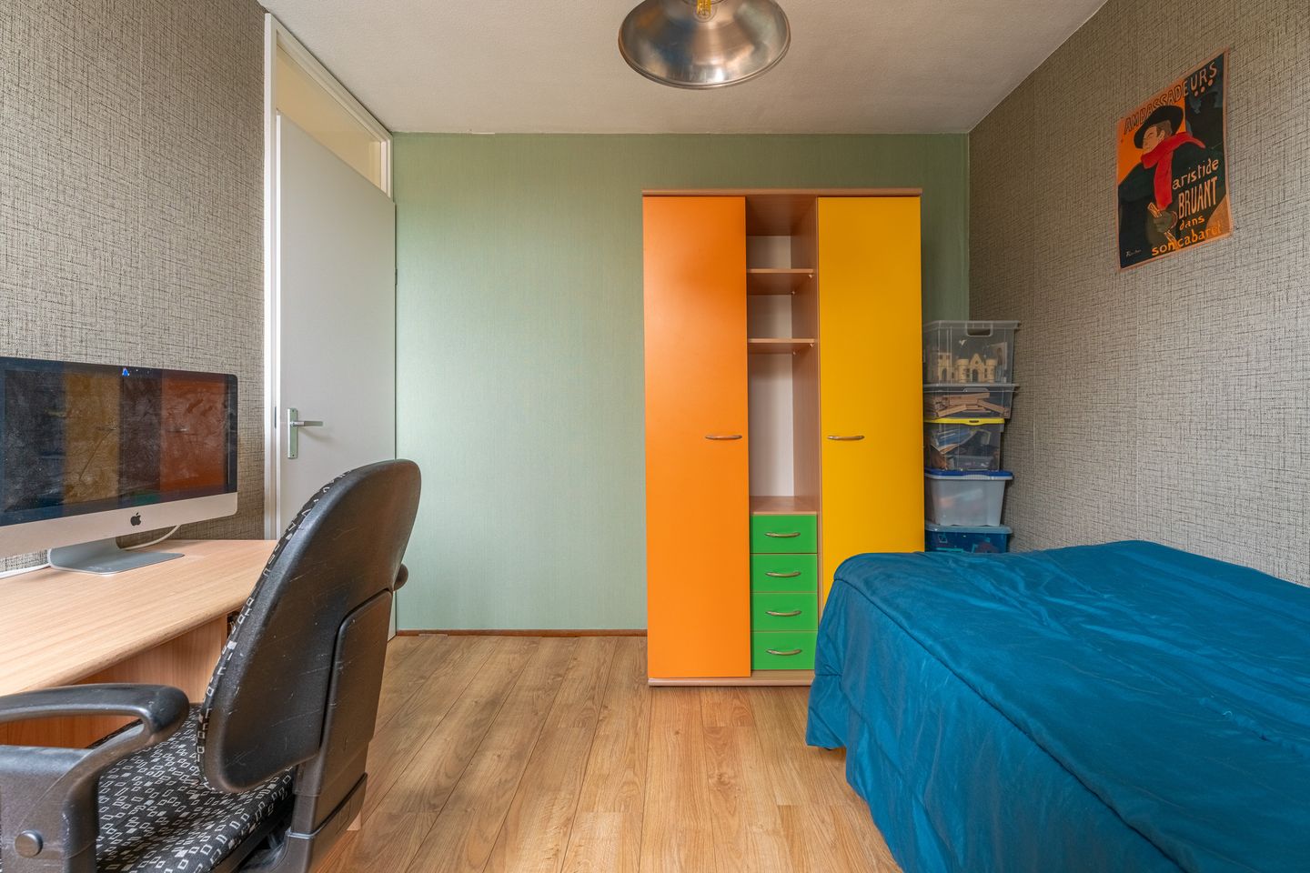 Spacious Family Home with Five Bedrooms in Child-Friendly Oegstgeest Neighborhood — 20