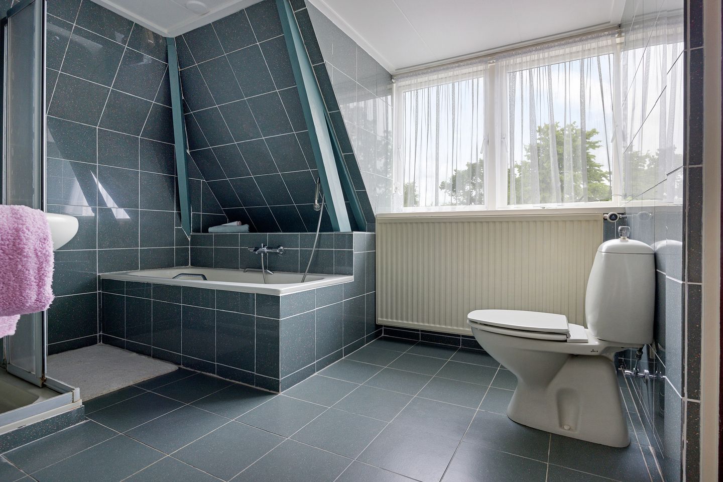 Photo 19 of Brink 25