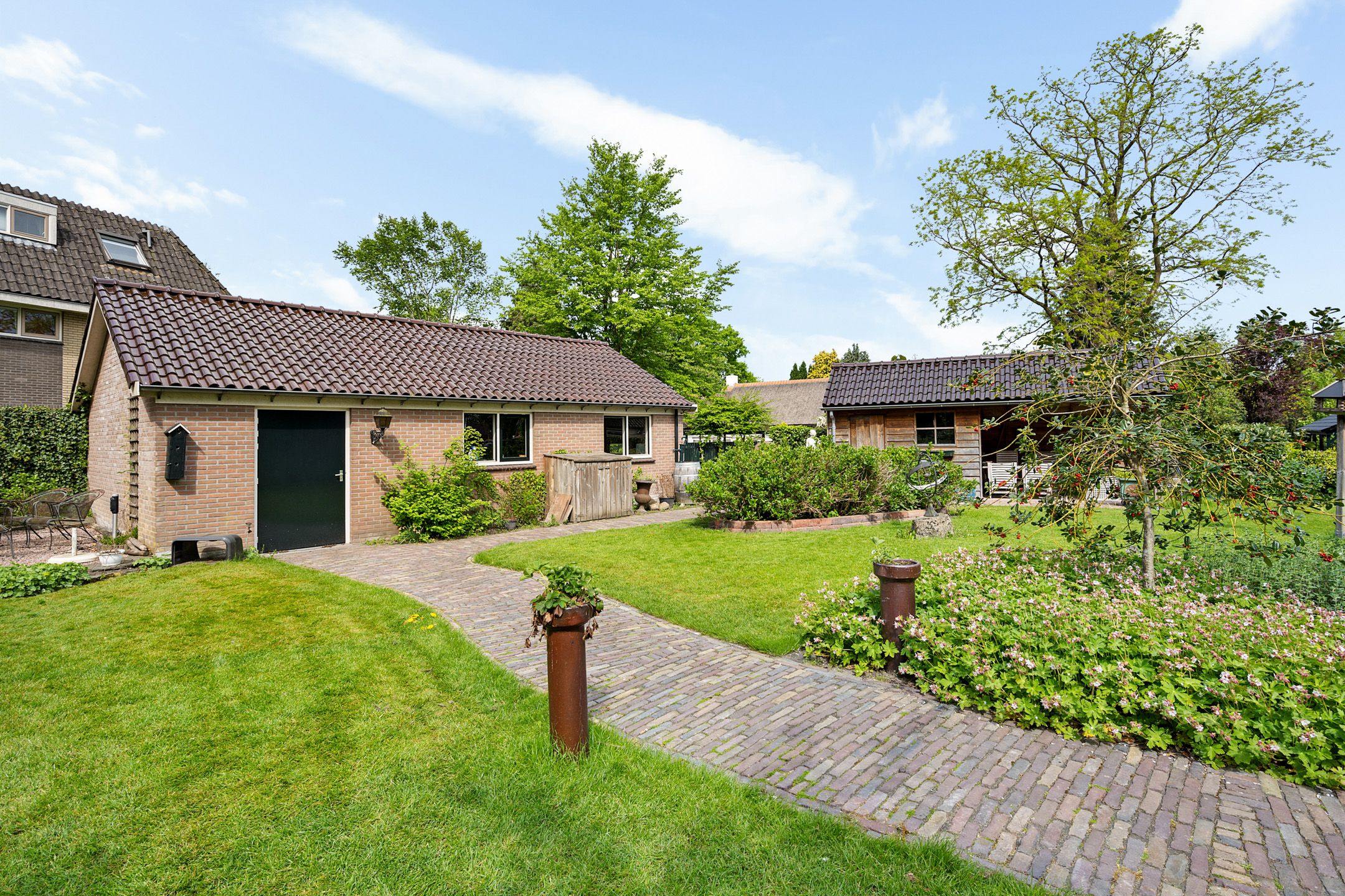 Photo 33 of Brink 25