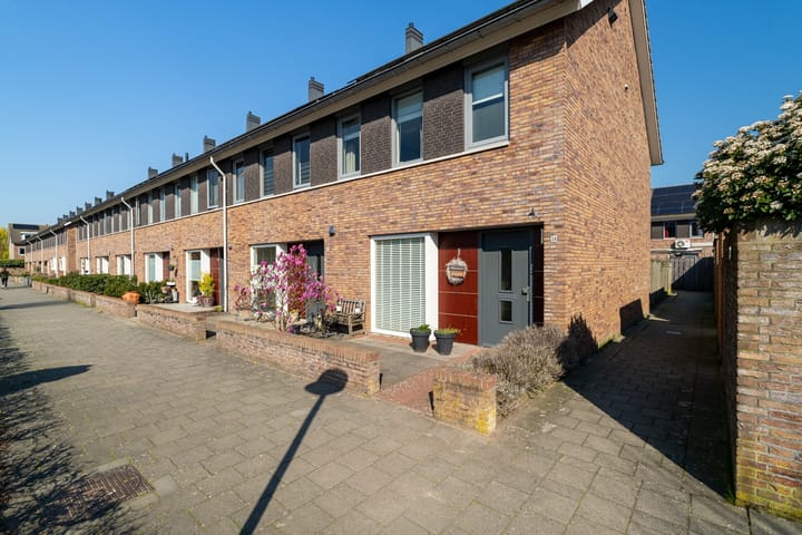 Foto 3 van Schrijverslaantje 30