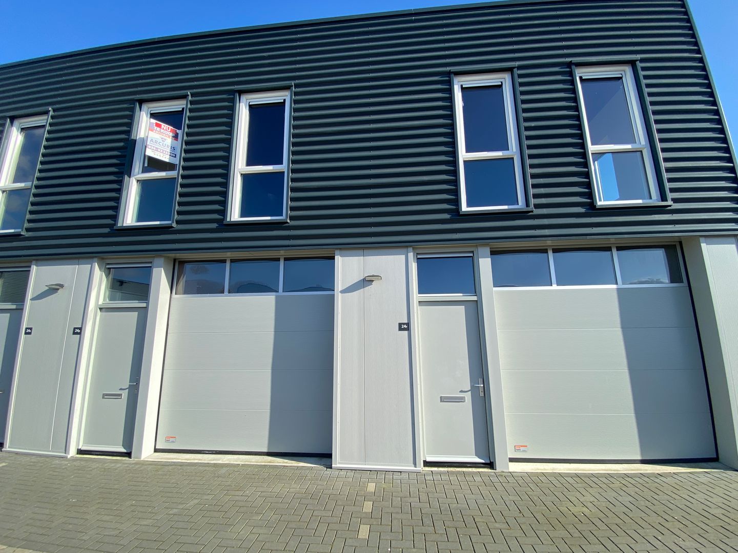 View photo 4 of Pascallaan 24-P