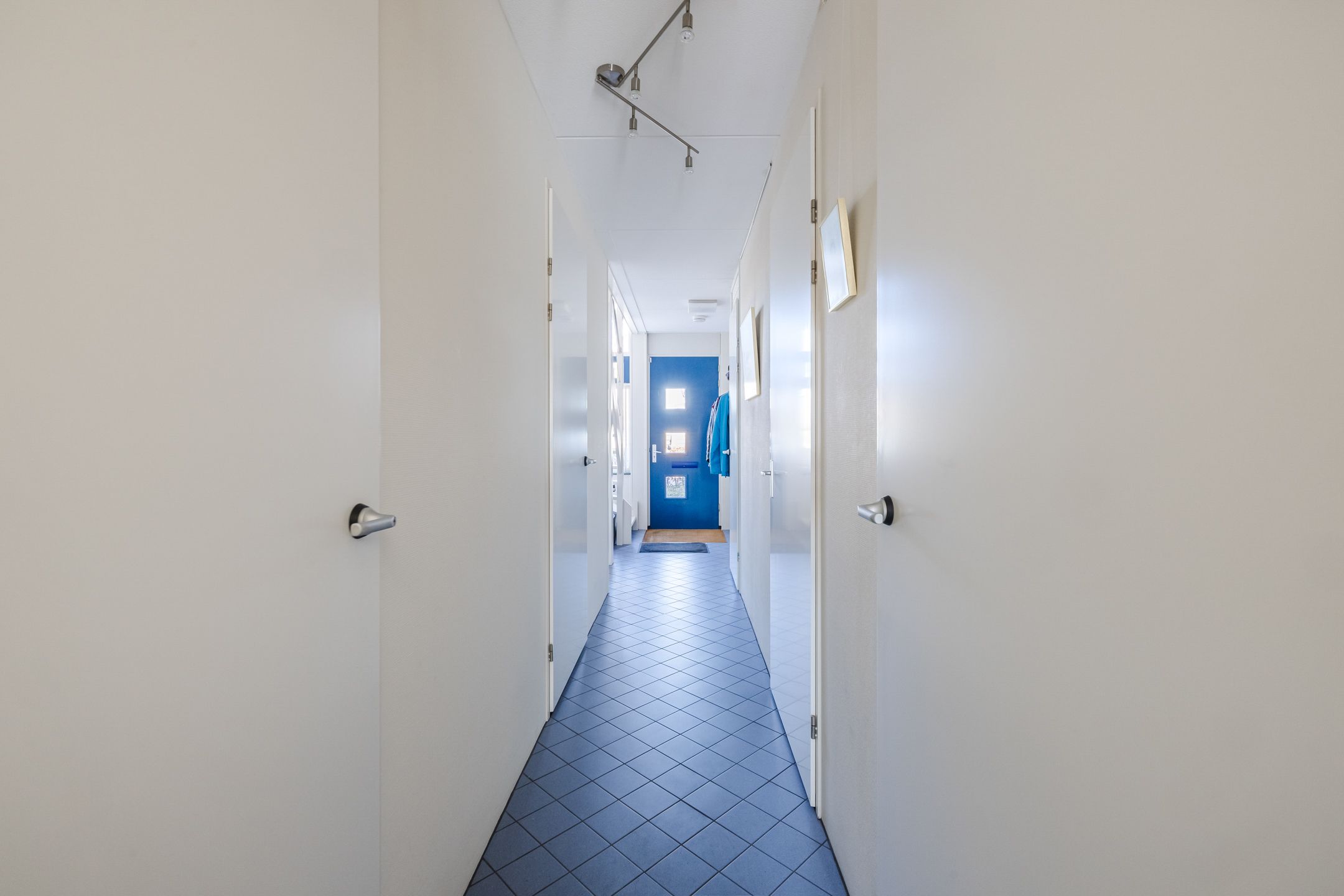 Photo 12 of Van Anhalt Dessaustraat 10